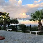 Maremonti Apartment *